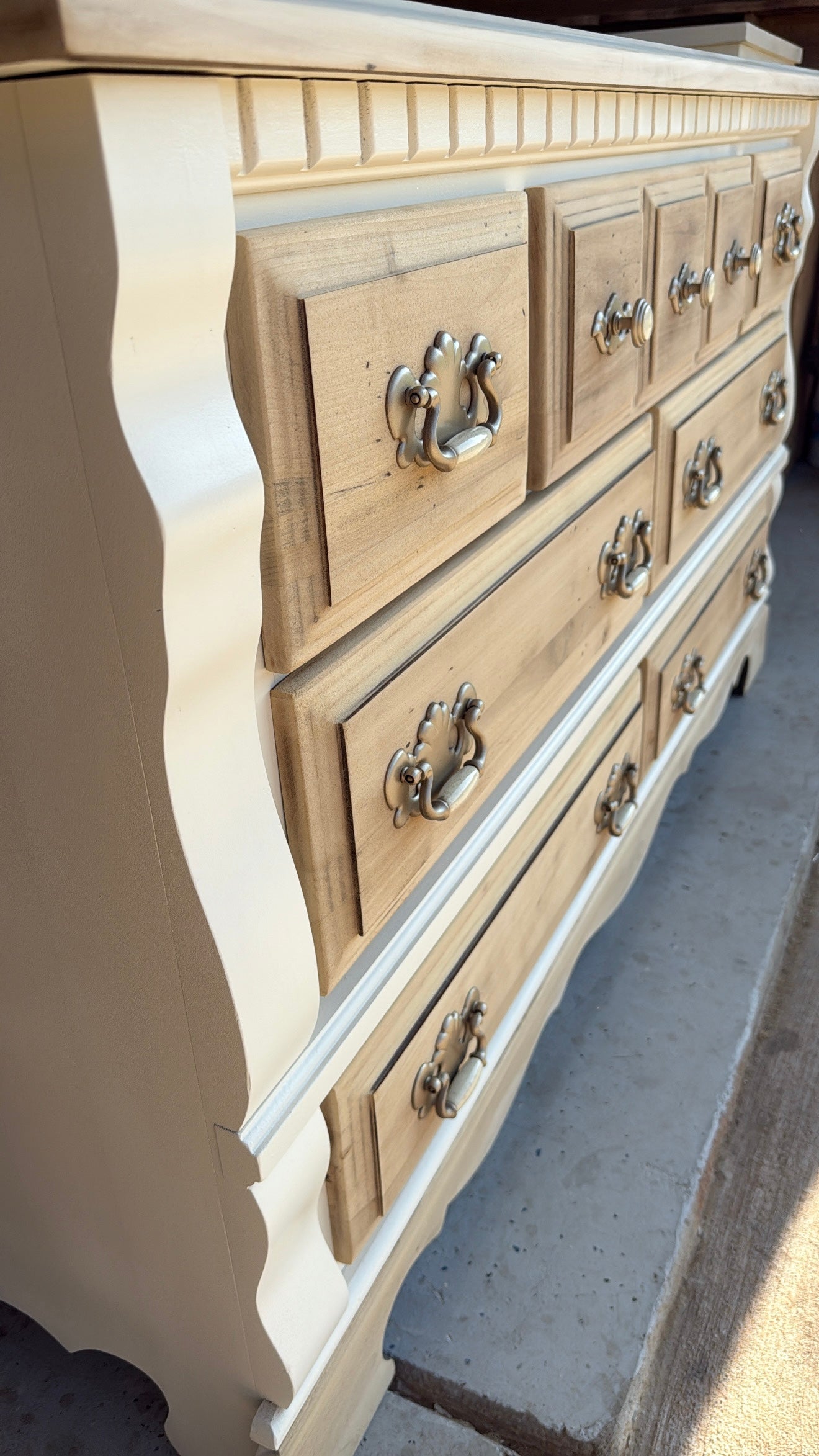 Bleach and White 7-Drawer Dresser