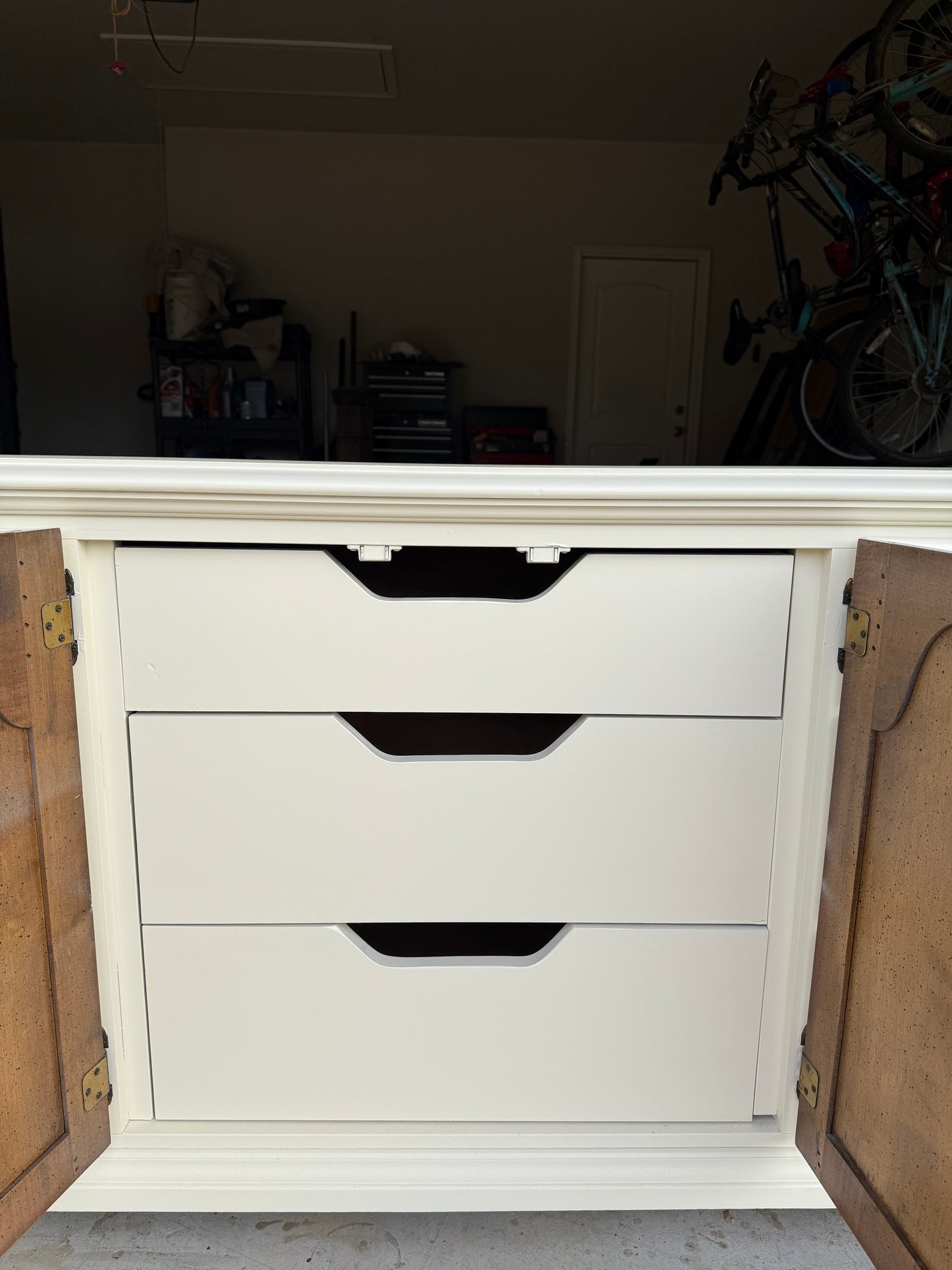 9-Drawer White Dresser