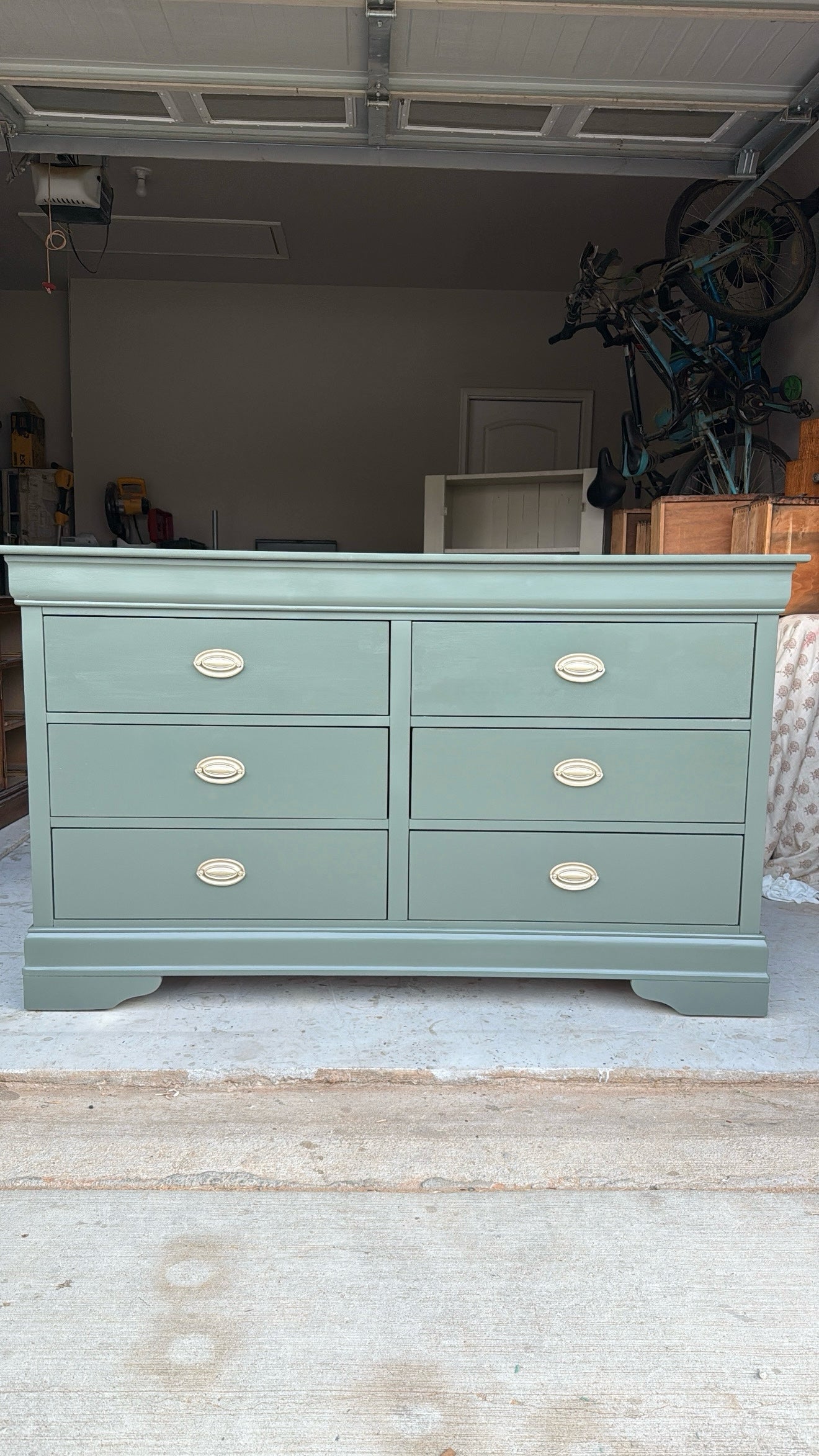 Green 6-Drawer Dresser
