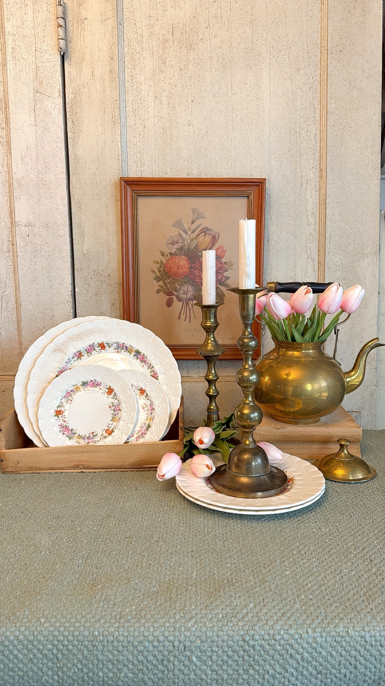 Set of 6 Oakwood Pattern Plates