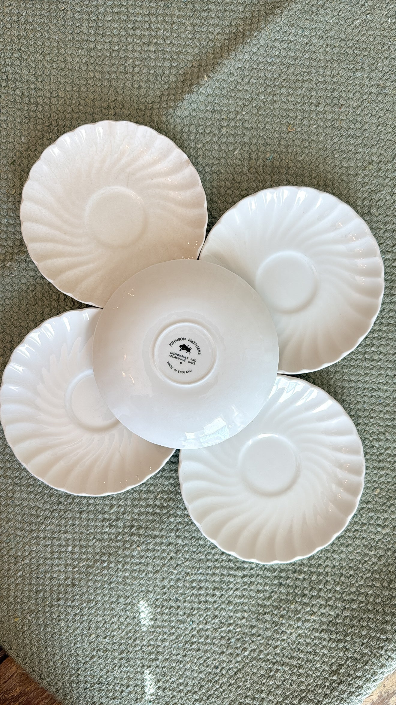 Set of 5 Johnson Bros. Tea Cup Saucer