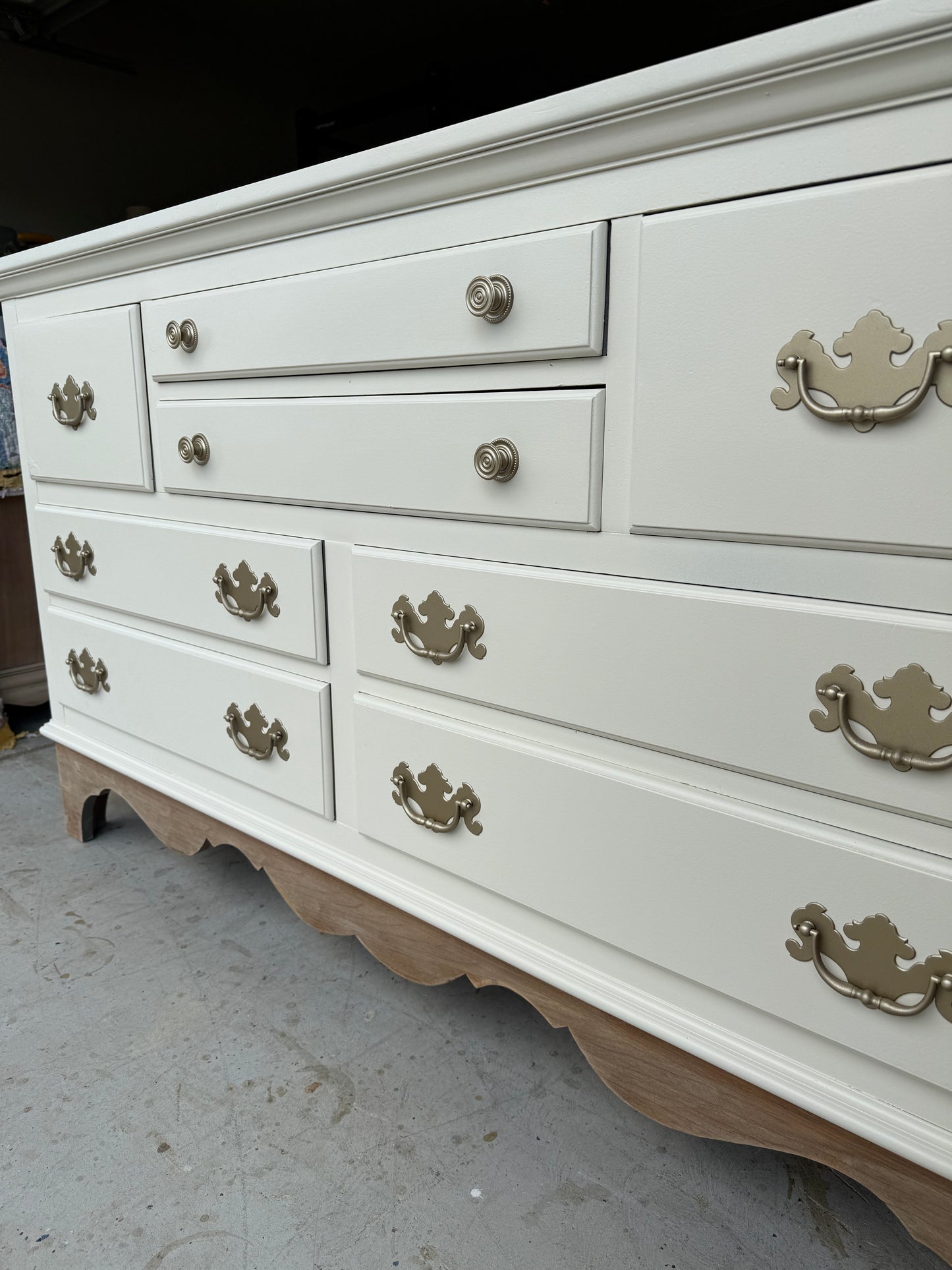8-Drawer Bleached Trim Dresser