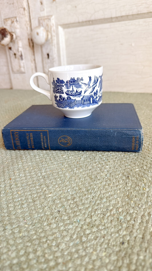 Vintage Churchill Cobalt Blue Willow Tea Cup