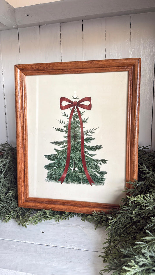 Vintage Christmas Tree with Bow Print