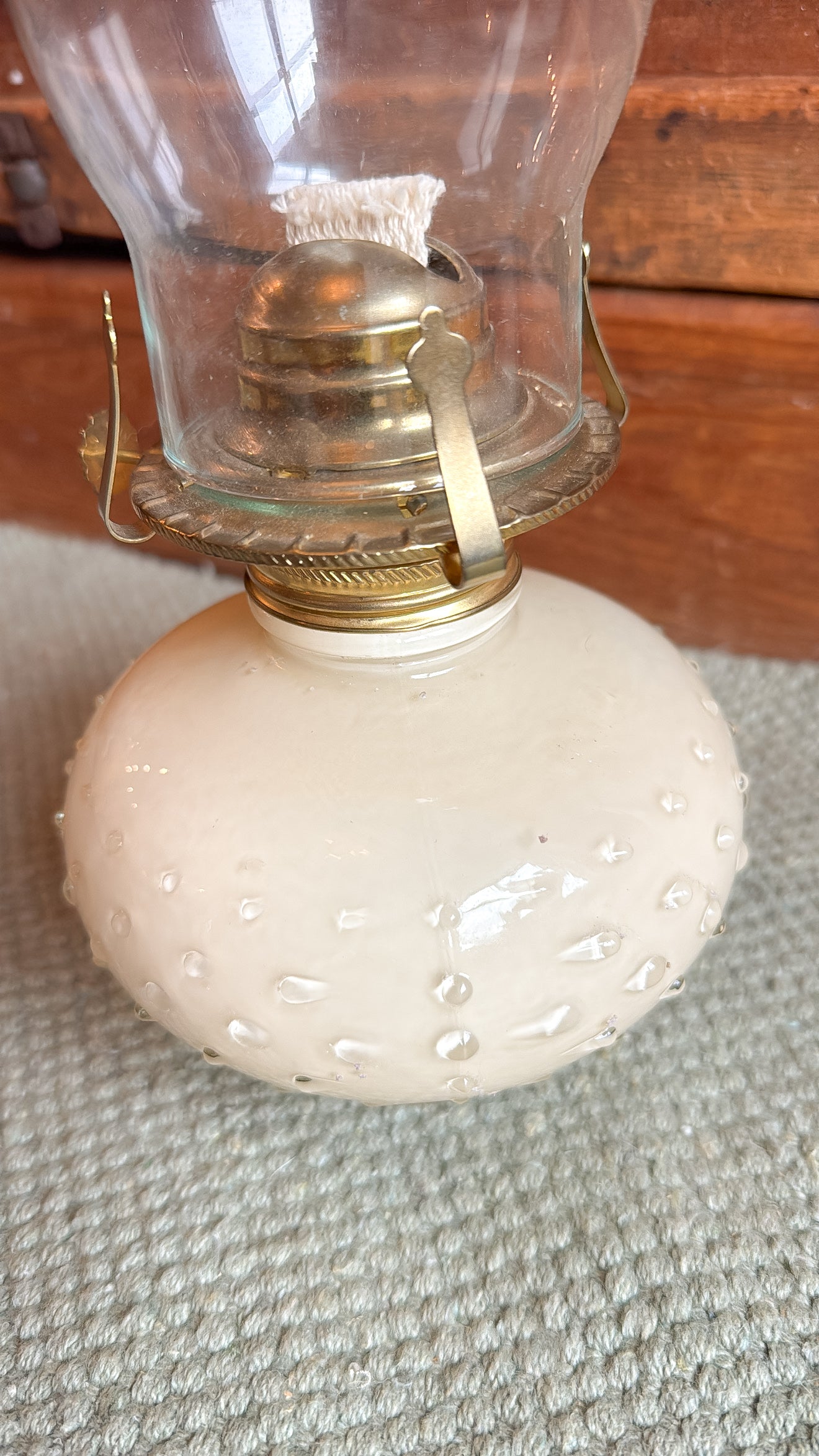 Cream Hobnail Base Oil Lamp