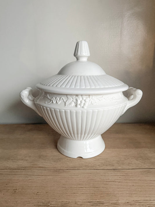 Tureen w/o Ladel