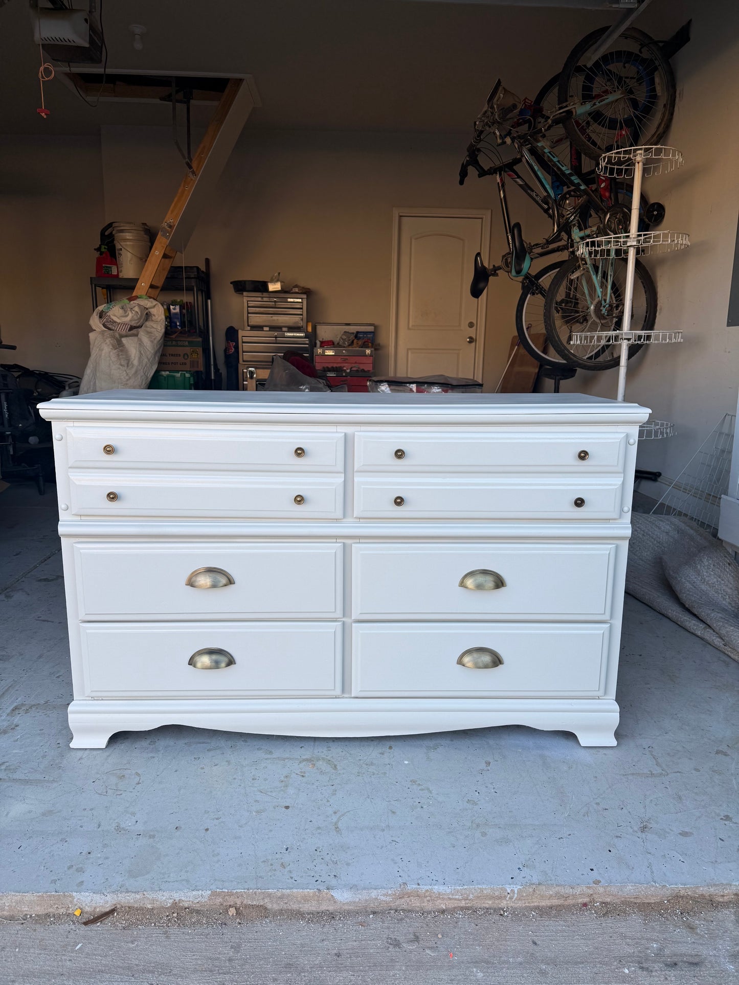 Cream 6-Drawer Dresser