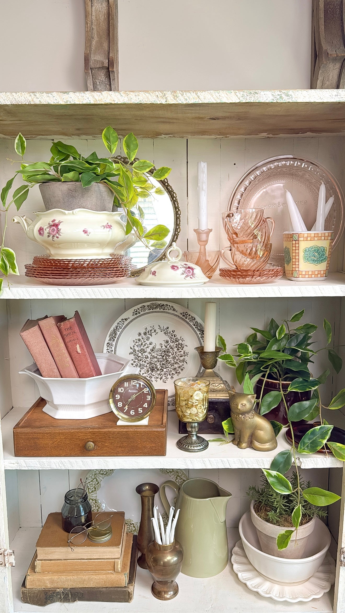 7.75" Set of 4 Vintage Pink Glass Plates