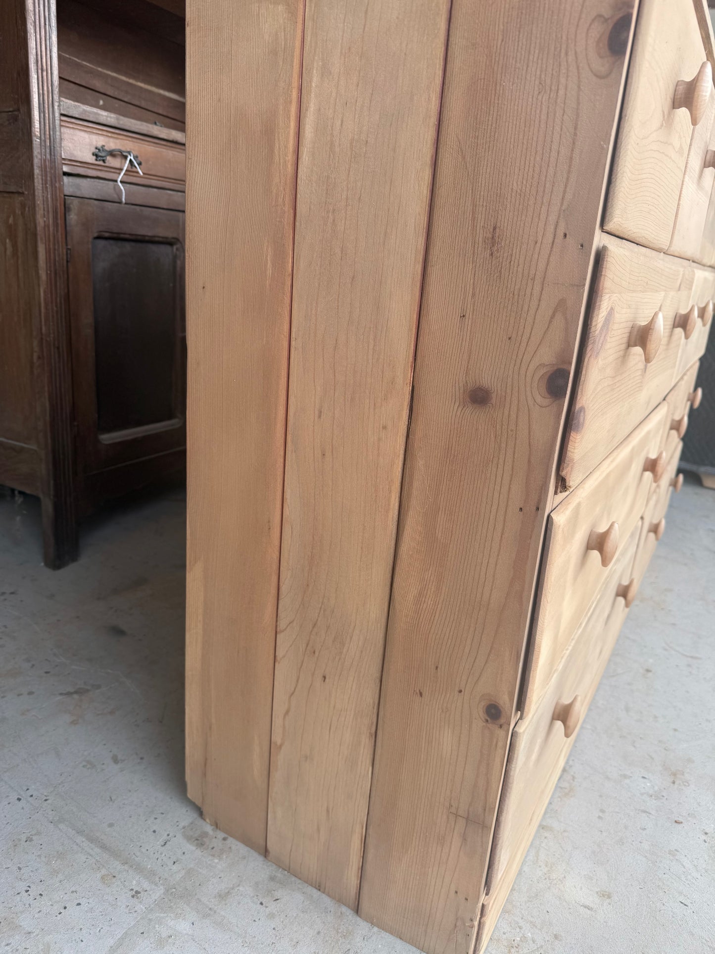 10-Drawer Bleached Dresser