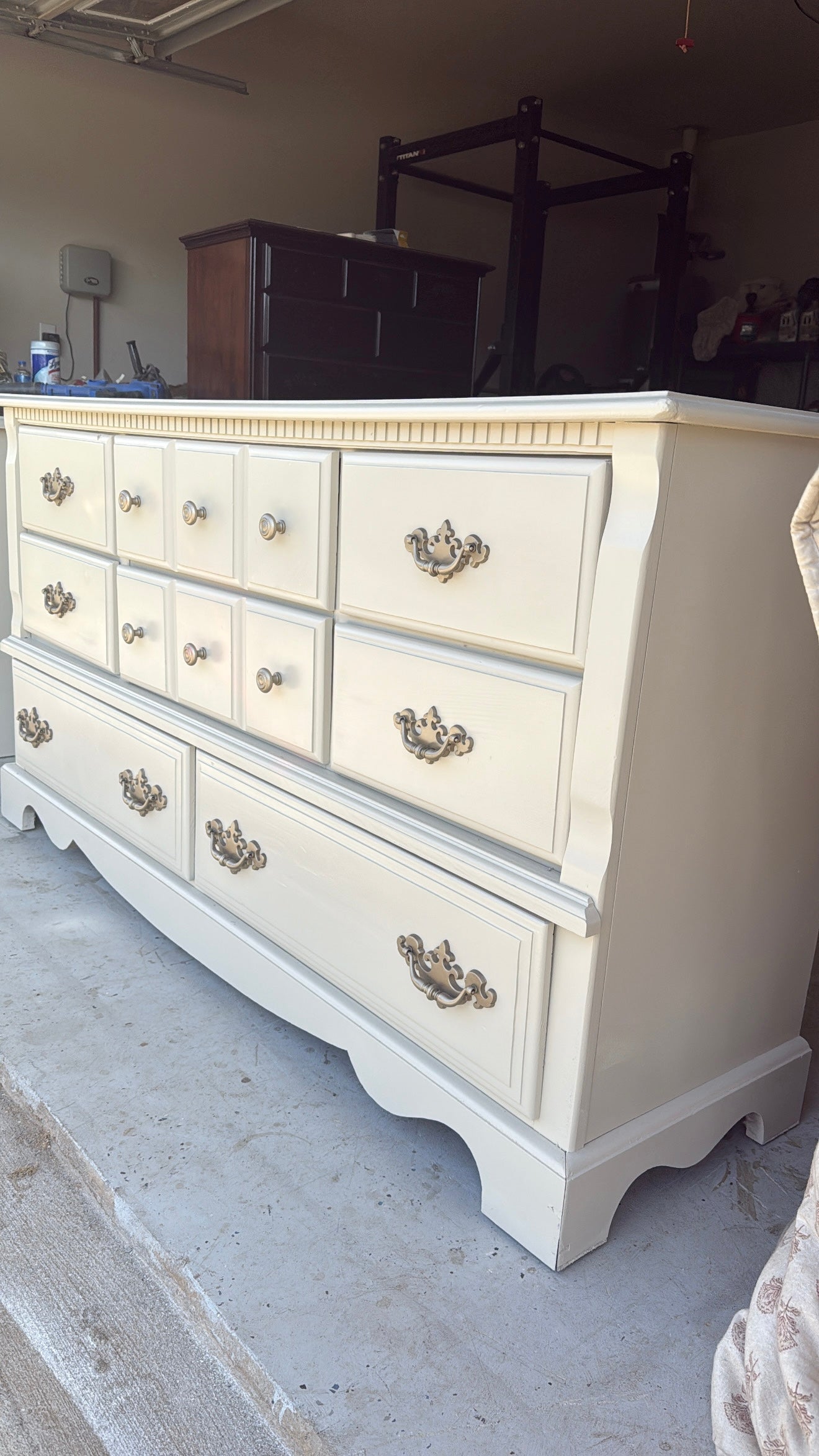 Taupe 8-Drawer Dresser
