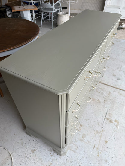 Sage 8-Drawer Dresser