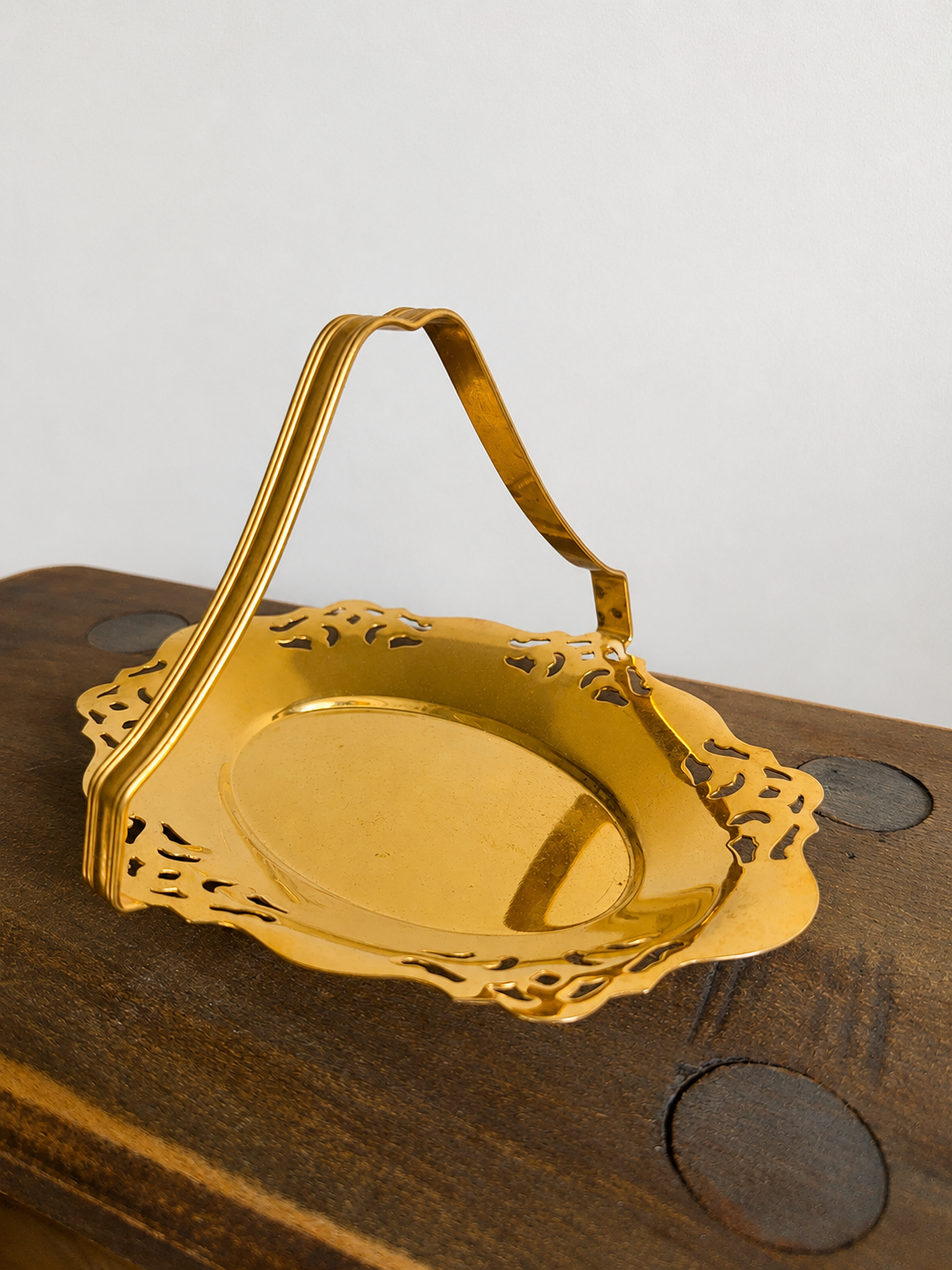 Gold Trinket Handled Holder