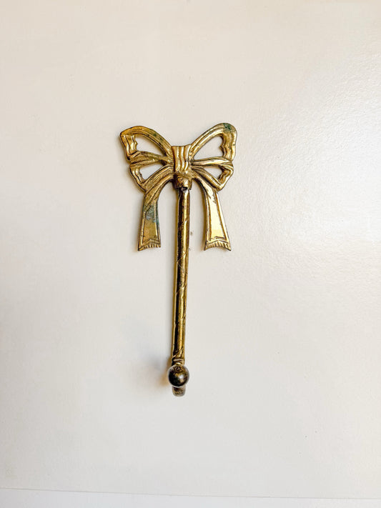 Brass Bow Wall Hanger