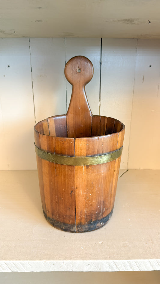 Primitive Small Wood Bucket