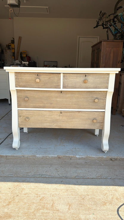 Bleach and White 4-Drawer Dresser