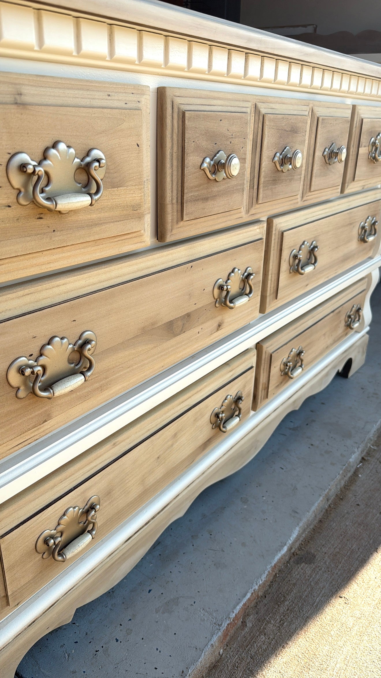 Bleach and White 7-Drawer Dresser