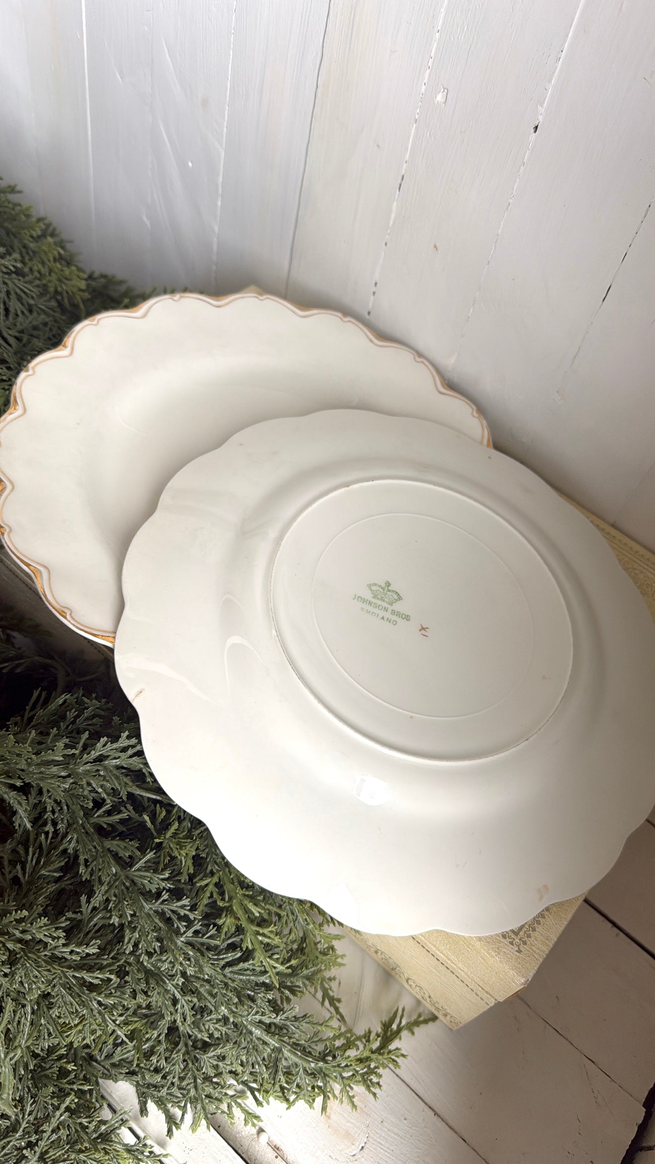 9” Scalloped Ironstone Plate