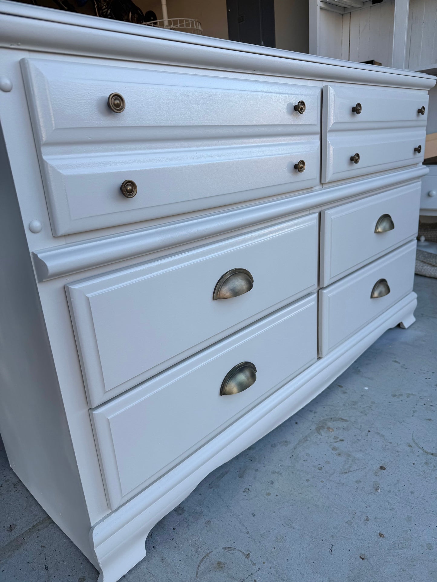 Cream 6-Drawer Dresser
