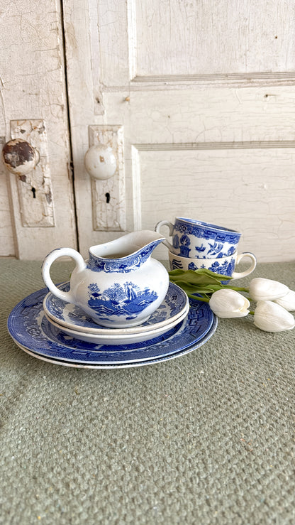 Set of 2 Blue Willow Bowls