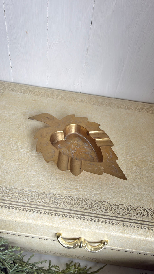 Small Leaf Trinket Holder