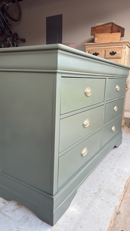 Green 6-Drawer Dresser