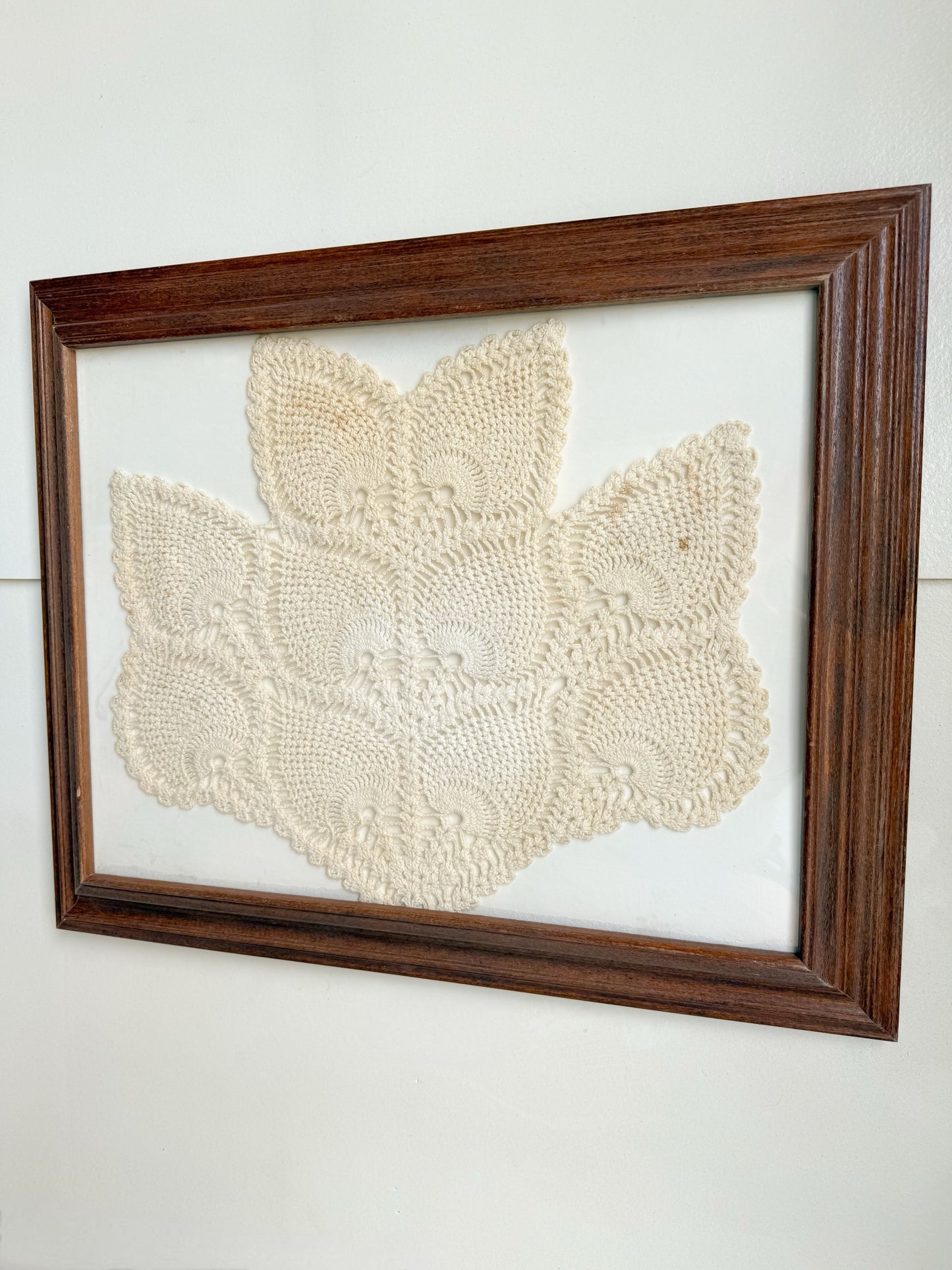 16x20 Leaf-like Framed Doily