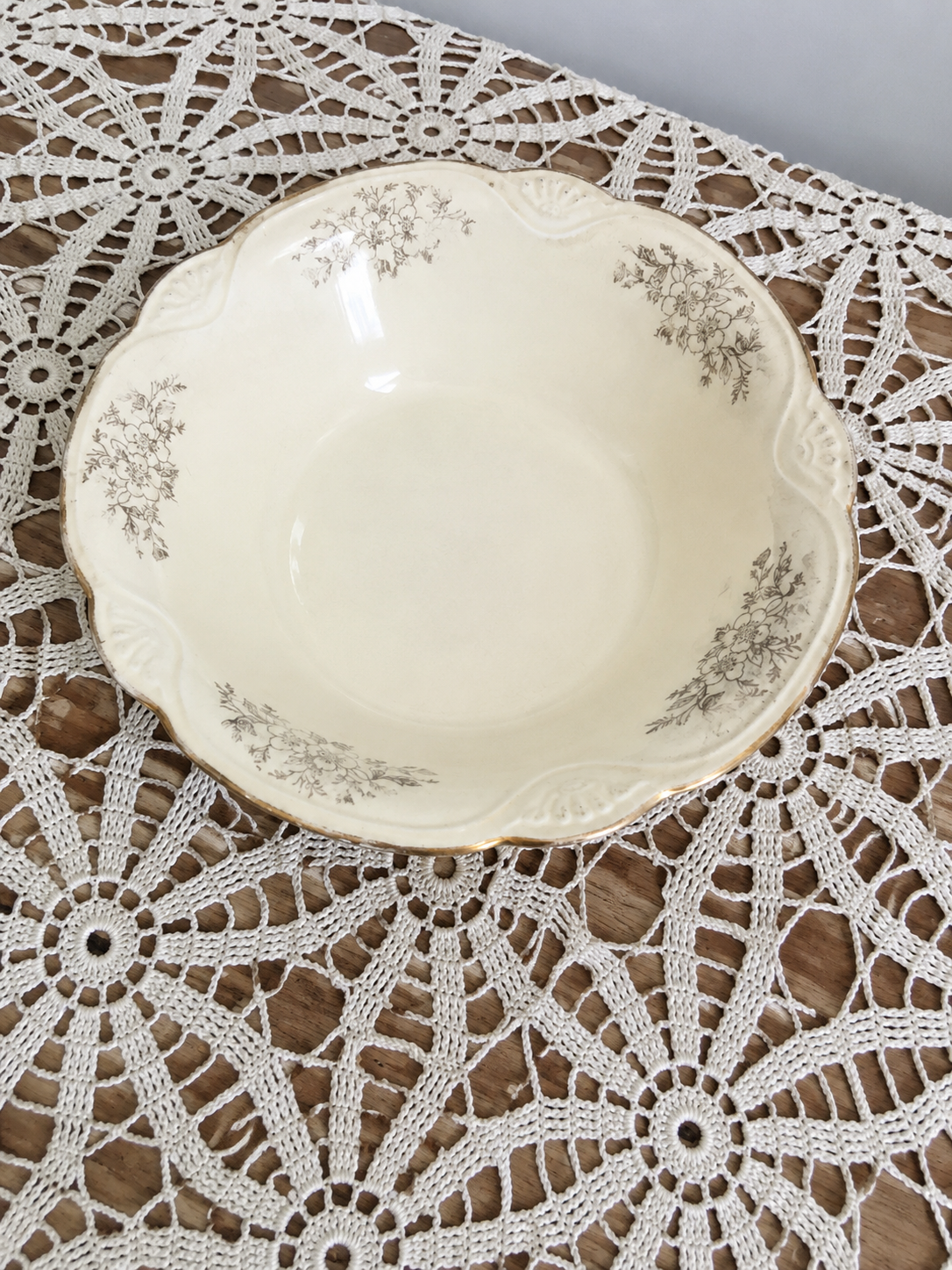 Vintage HL Floral Bowl