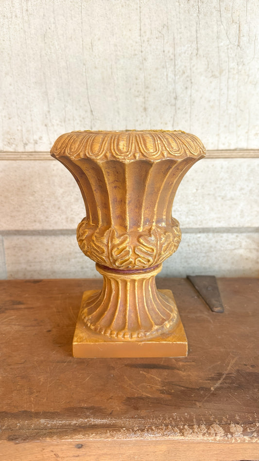 Small Flowerpot Urn