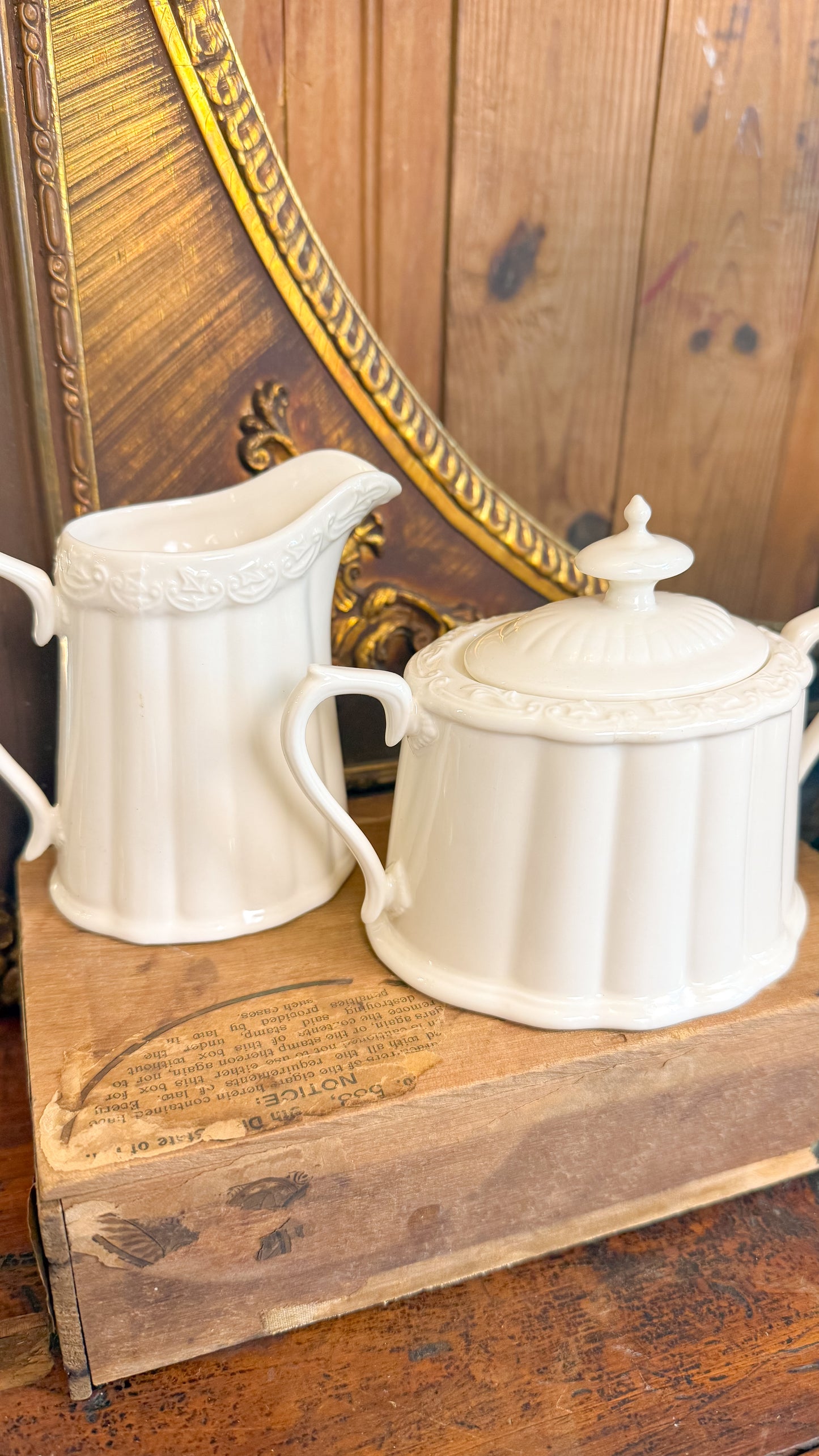 Creamer + Sugar Ornate Detail Set