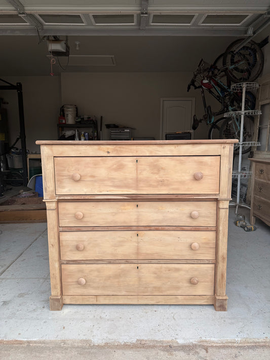 Bleached 4-Drawer Dresser